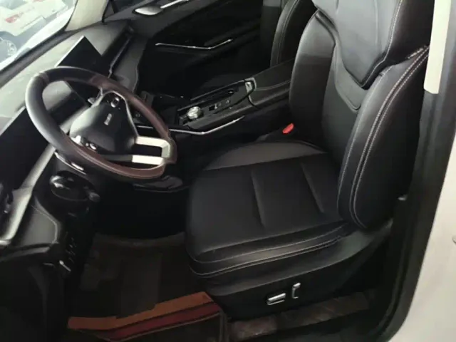Haval H6 — Фото автомобиля 14