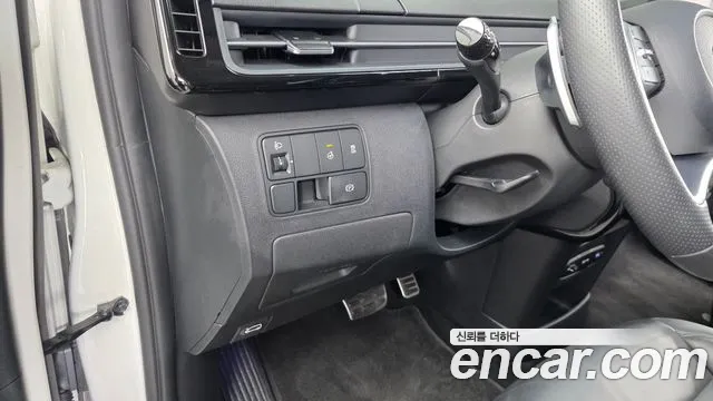 Hyundai Staria Staria L3.5 Lounge 9 мест — Фото автомобиля 17