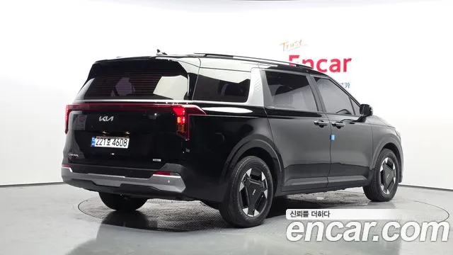 Фотография автомобиля — Kia Carnival Generation 4