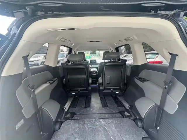 Honda Odyssey — Фото автомобиля 9
