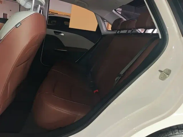 Chevrolet Monza — Фото автомобиля 16