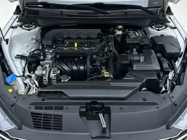 Hyundai Elantra — Фото автомобиля 21