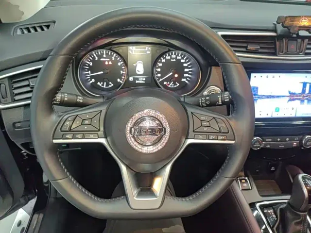 Nissan Qashqai — Фото автомобиля 10