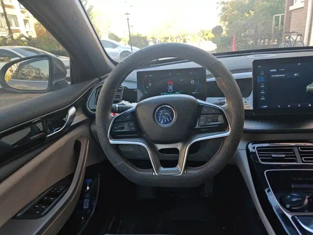 BYD Qin PLUS — Фото автомобиля 6