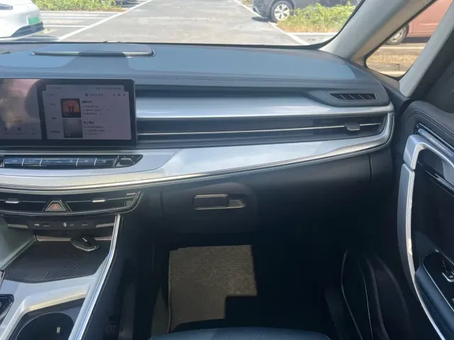 Geely Jiaji — Фото автомобиля 16