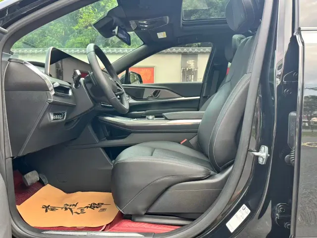 Cadillac XT5 — Фото автомобиля 4