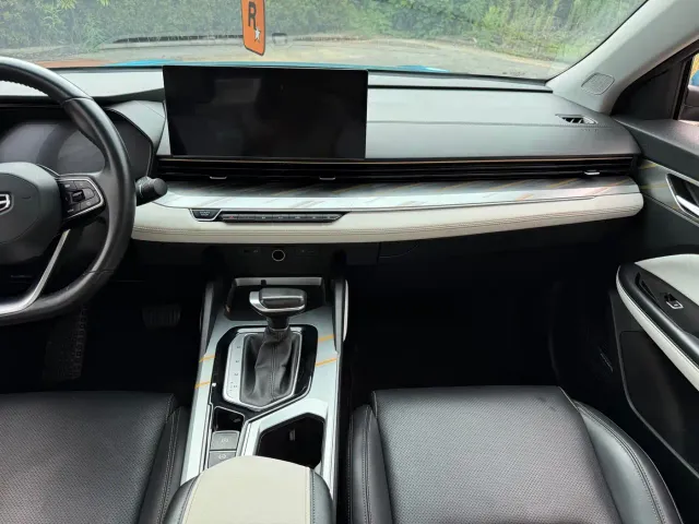 Geely Emgrand L — Фото автомобиля 13