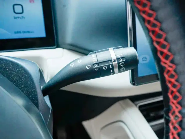 BYD Yuan UP — Фото автомобиля 22