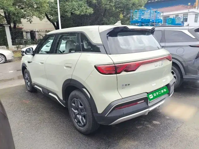 BYD Yuan UP — Фото автомобиля 4