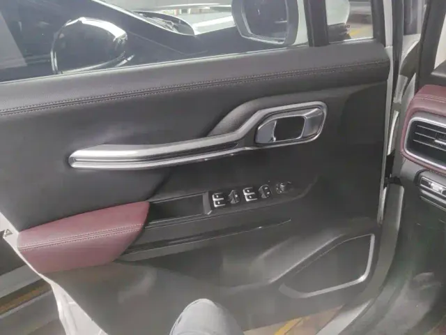 Geely Haoyue — Фото автомобиля 7