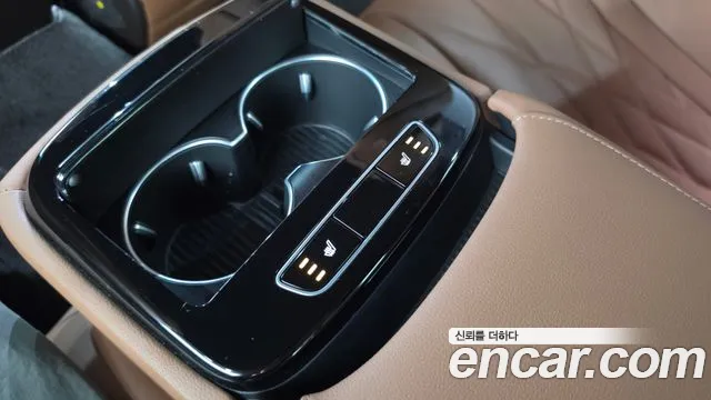 Genesis G80 Бензин 2.5 турбо 2WD — Фото автомобиля 18