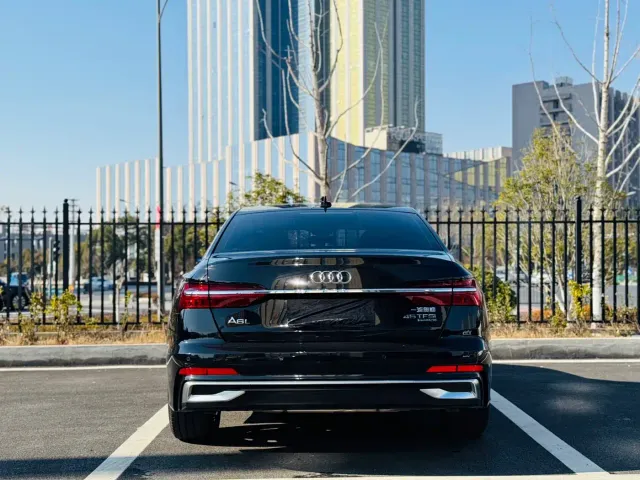 Audi A6L — Фото автомобиля 8