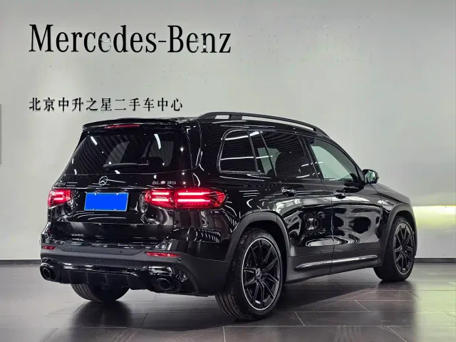 Mercedes-Benz GLB AMG — Фото автомобиля 3