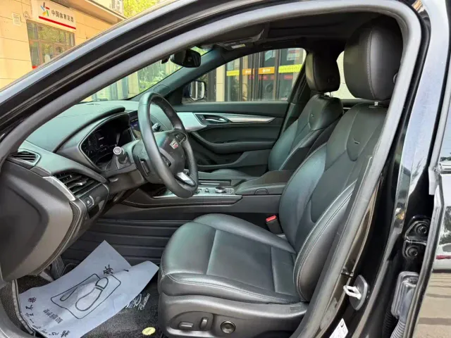Cadillac CT5 — Фото автомобиля 4