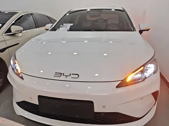 BYD Seal 05 DM-i — Фото автомобиля 2