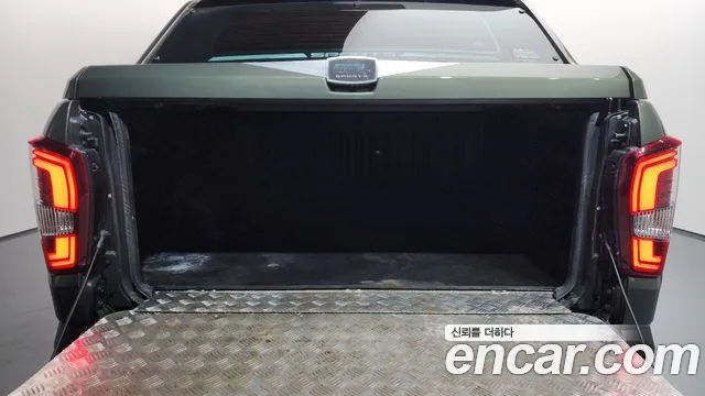 KG_Mobility_Ssangyong Rexton Новый Rexton Sport Khan Дизель 2.2 4WD — Фото автомобиля 20