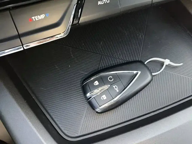 Changan X5 Plus — Фото автомобиля 8