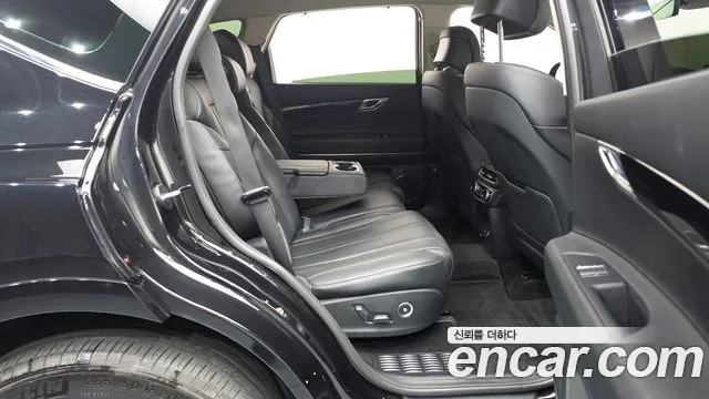 Genesis GV80 — Фото автомобиля 17