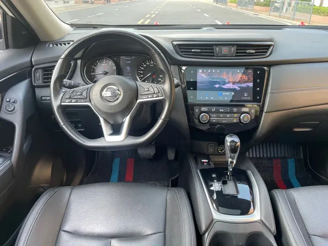 Nissan X-Trail — Фото автомобиля 11