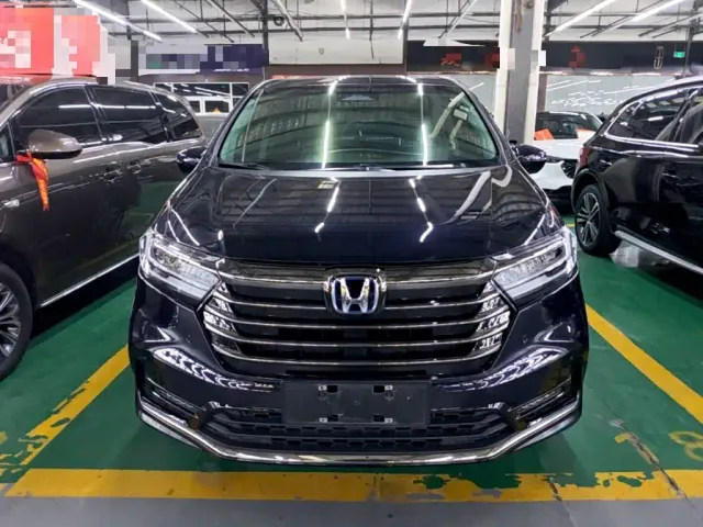 Honda Odyssey — Фото автомобиля 2