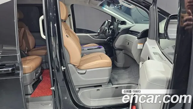 Hyundai Staria Staria — Фото автомобиля 9