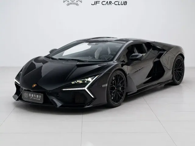Фотография автомобиля — Lamborghini Revuelto