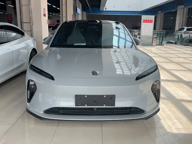 Nio ET5 Touring — Фото автомобиля 6