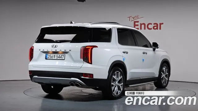 Hyundai Palisade Palisade Дизель 2.2 2WD — Фото автомобиля 2
