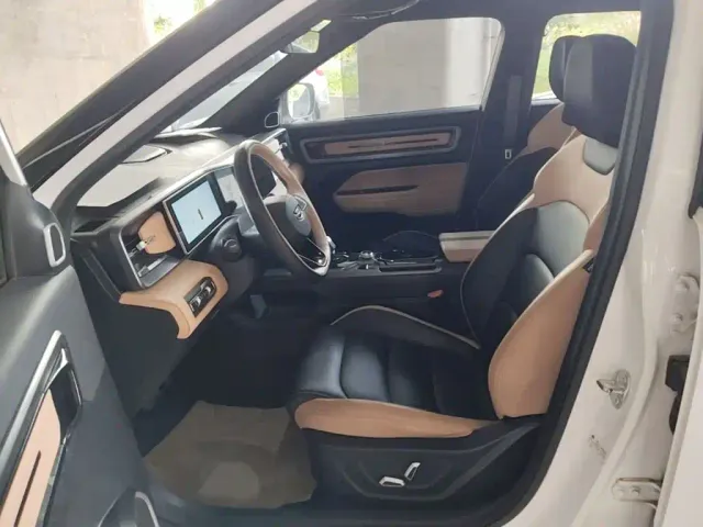 Geely ICON — Фото автомобиля 14