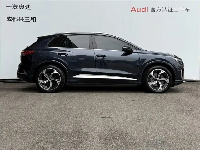 Audi Q4 e-tron — Фото автомобиля 2