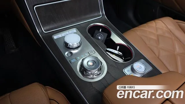 Genesis GV80 — Фото автомобиля 12