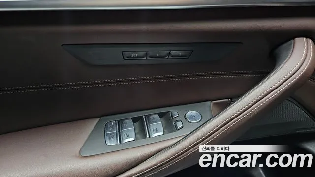 BMW 5-Series 5 серия (G30) — Фото автомобиля 26