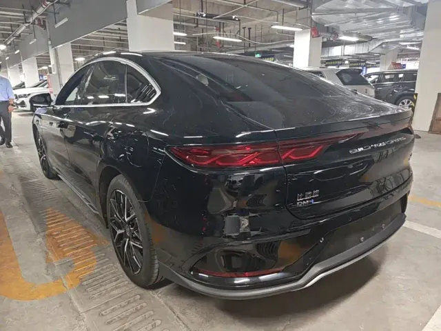 BYD Han — Фото автомобиля 4