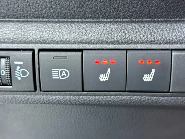Toyota Corolla — Фото автомобиля 5