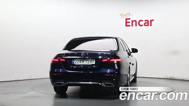 Mercedes-Benz E-Class W213 — Фото автомобиля 4