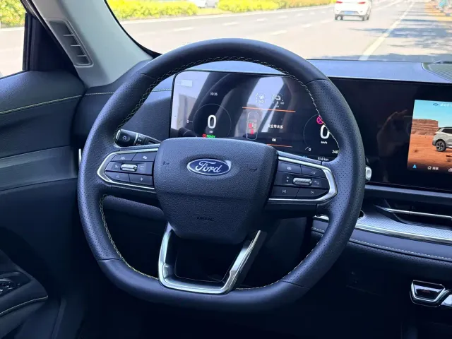 Ford Lingrui — Фото автомобиля 11