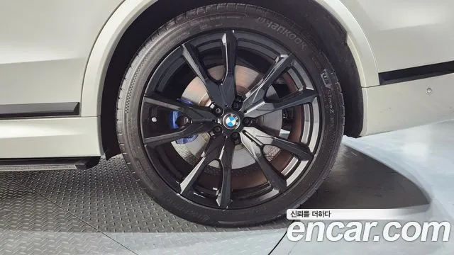 BMW X7 M60i xDrive M Sport 6 мест — Фото автомобиля 20