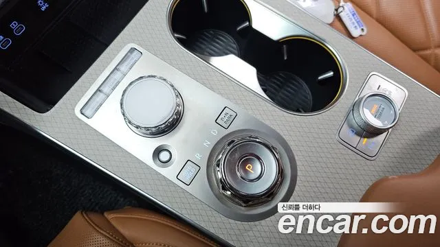 Genesis GV80 2.5T Бензин AWD — Фото автомобиля 4