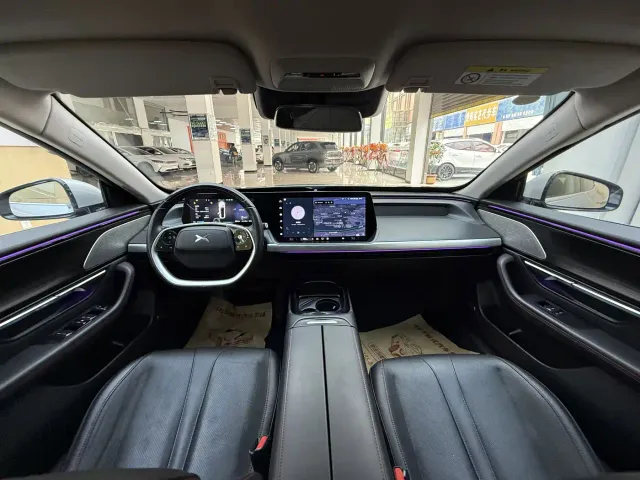 Xpeng P7 — Фото автомобиля 5
