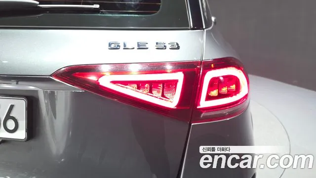 Mercedes-Benz GLE-Class — Фото автомобиля 19
