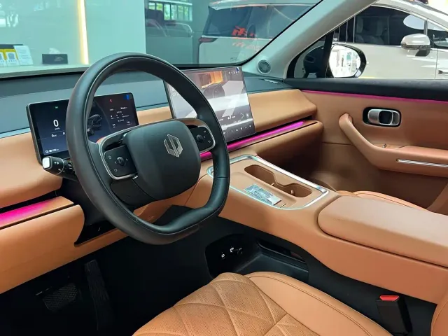 Leapmotor C16 — Фото автомобиля 8