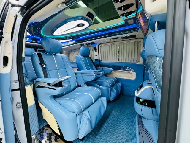 Mercedes-Benz V-Class — Фото автомобиля 6