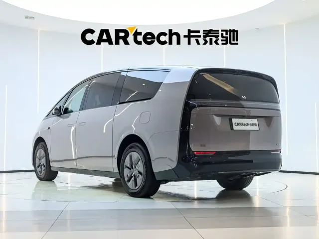 Li Auto MEGA — Фото автомобиля 4