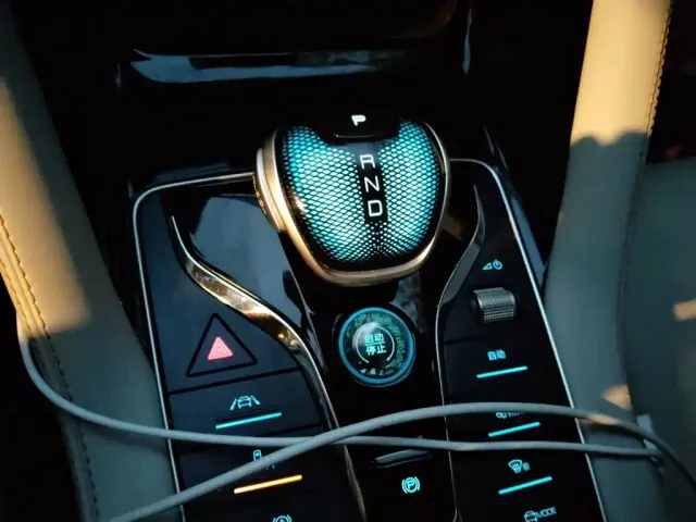 BYD Song PLUS — Фото автомобиля 15