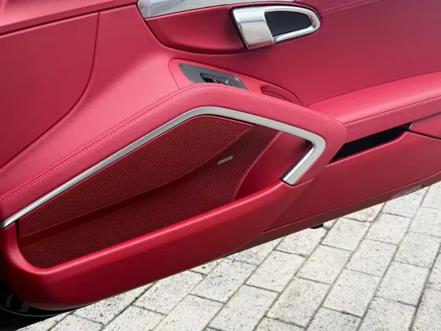Porsche 718 — Фото автомобиля 9