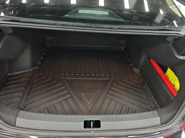 Volkswagen Passat — Фото автомобиля 18