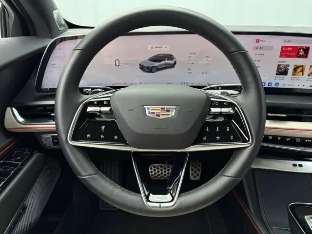 Cadillac GT4 — Фото автомобиля 11