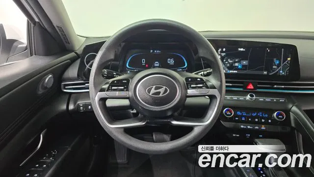 Hyundai Avante CN7 — Фото автомобиля 12