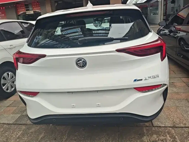 Buick Velite 6 — Фото автомобиля 5