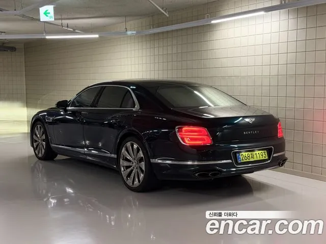 Bentley Flying Spur Generation 3 — Фото автомобиля 7